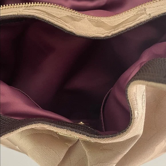 Coach Madison Maggie Signature Shoulder Bag - Picture 9 of 11